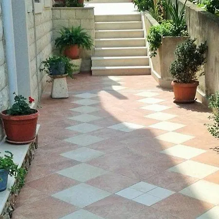 Διαμέρισμα Magda - Two Bedroom With Terrace And Garden View A2 - St Supetar